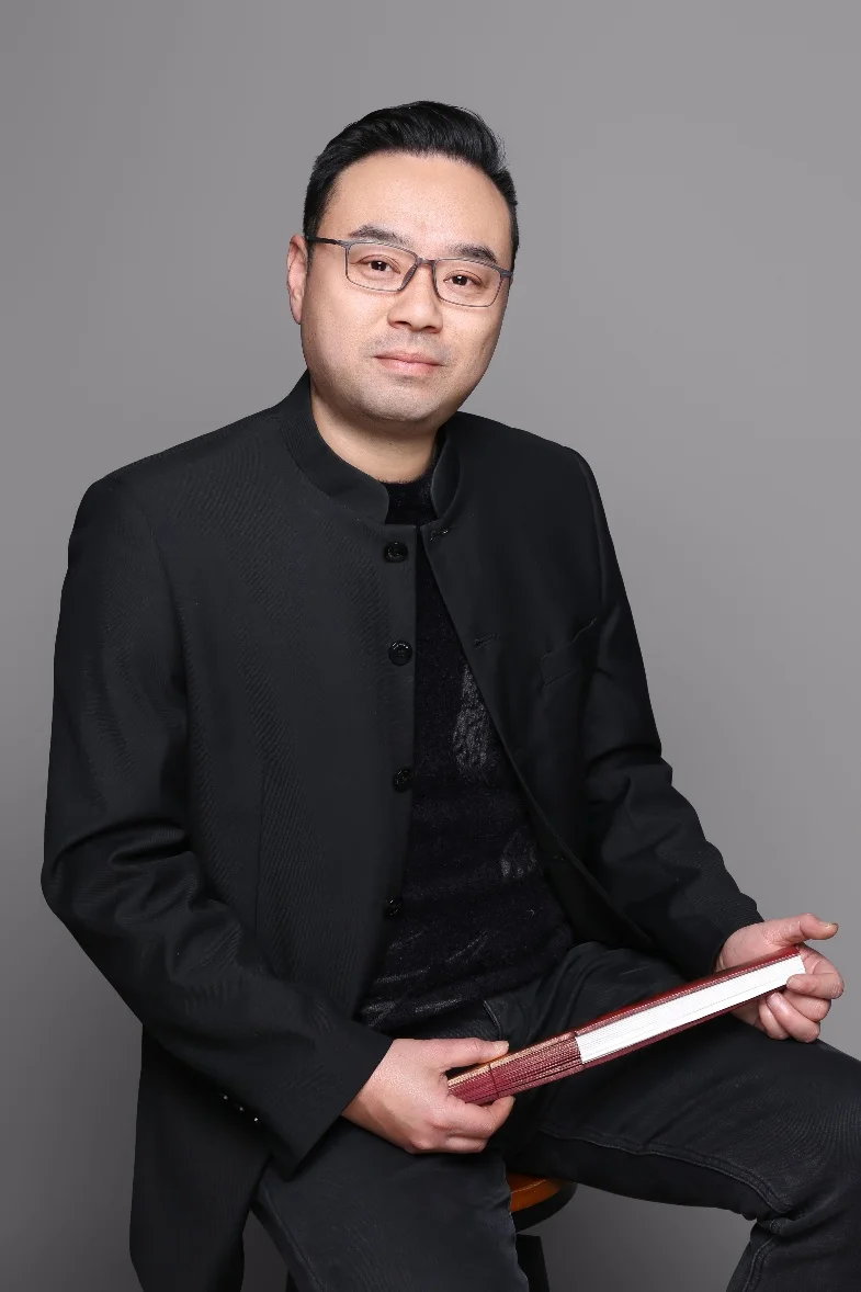 Mr. Wensi Teacher portrait